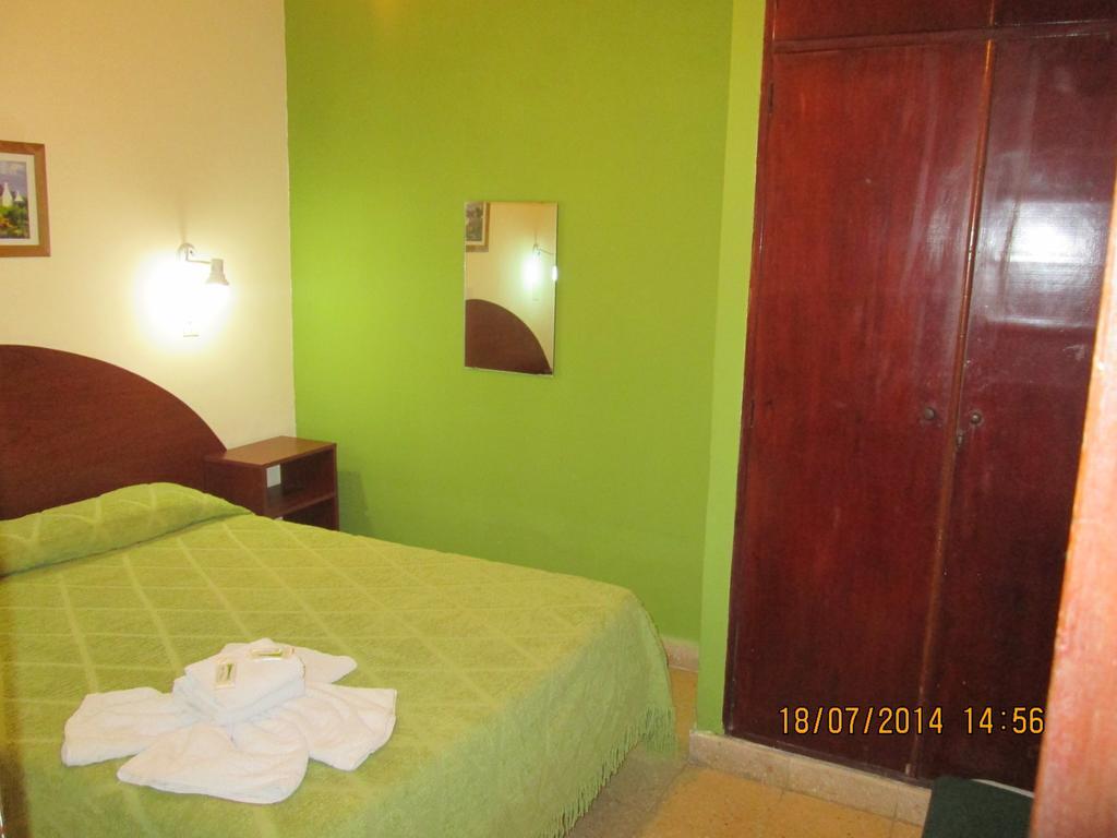 San Nicolás de los Arroyos Nuevo Hotel Belgrano מראה חיצוני תמונה